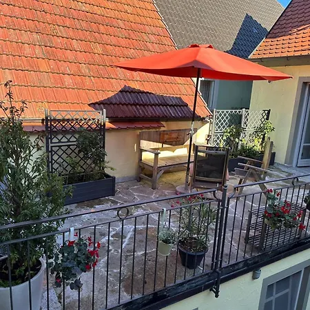 Inn Vinopresso Gmbh - Cafe Roemer Prichsenstadt