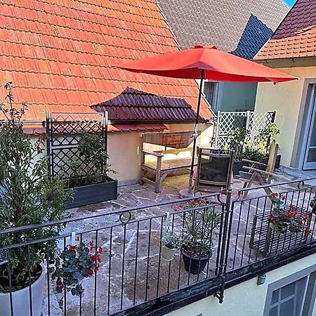 Inn Vinopresso Gmbh - Cafe Roemer Prichsenstadt