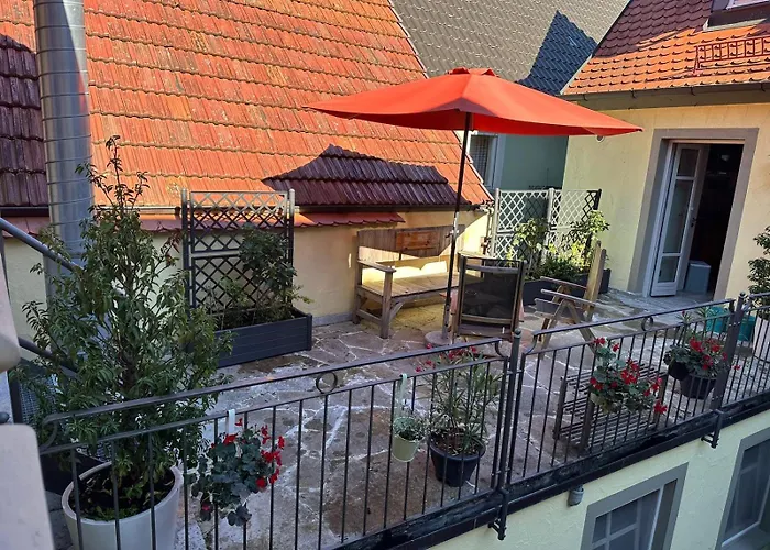 Estalagem Vinopresso Gmbh - Cafe Roemer Prichsenstadt